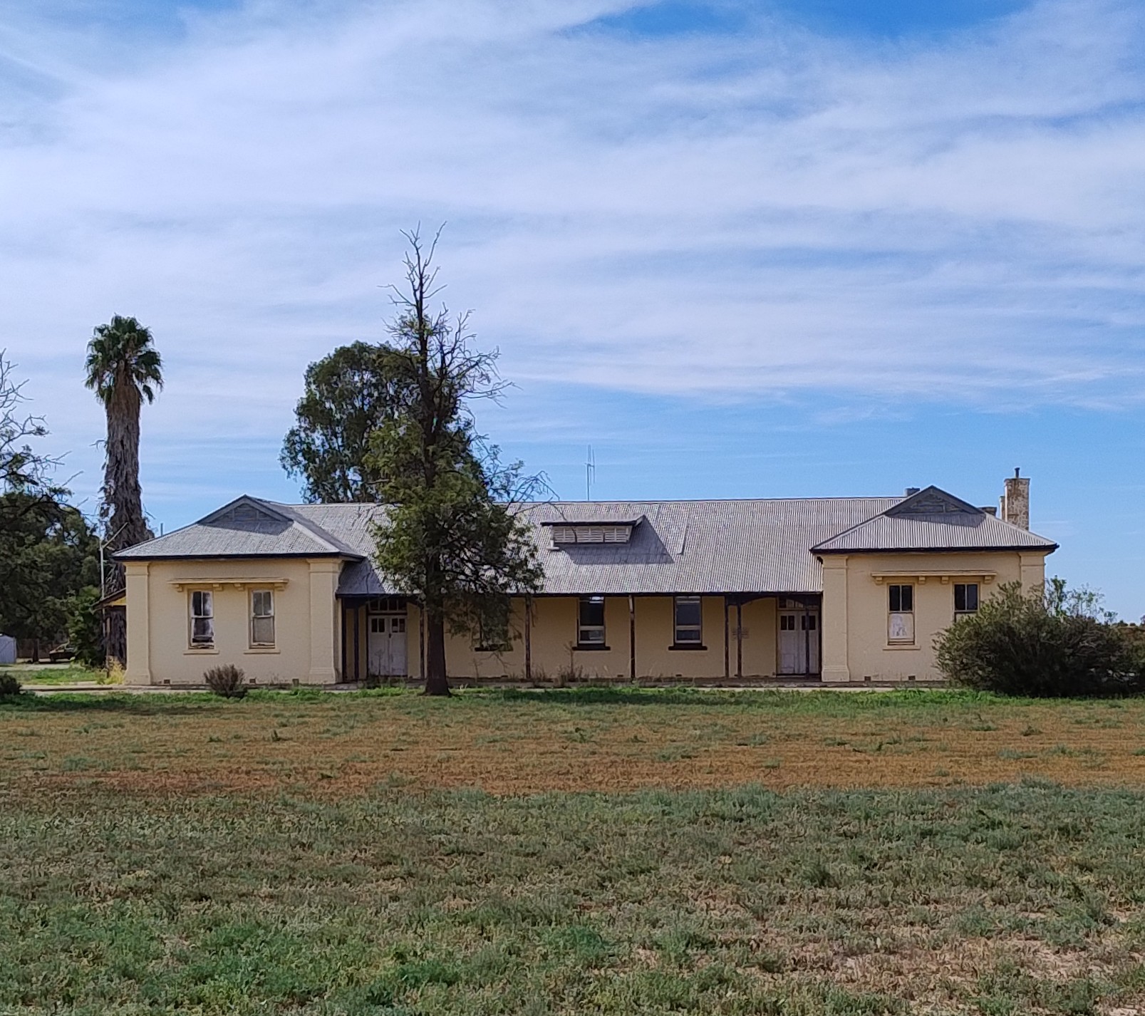 Ral Ral Avenue School